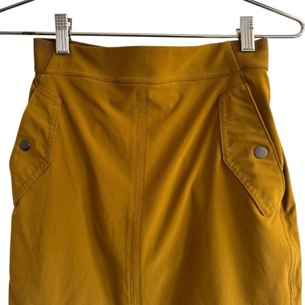 Athleta Vienna Cargo Skort, Brass Yellow, Size 0 - Picture 5 of 10